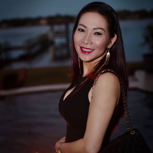 Meet your Posher, Holly